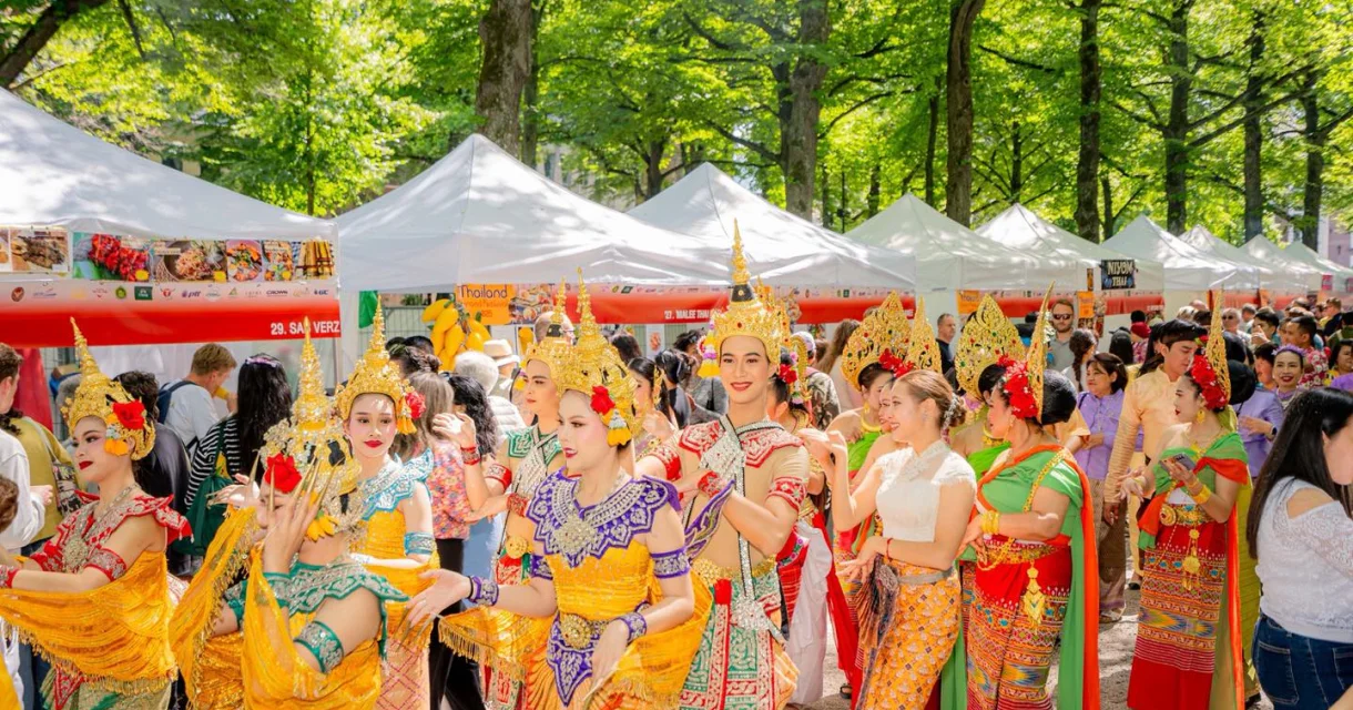 Foto van het Thailand Grand festival op Lange Voorhout