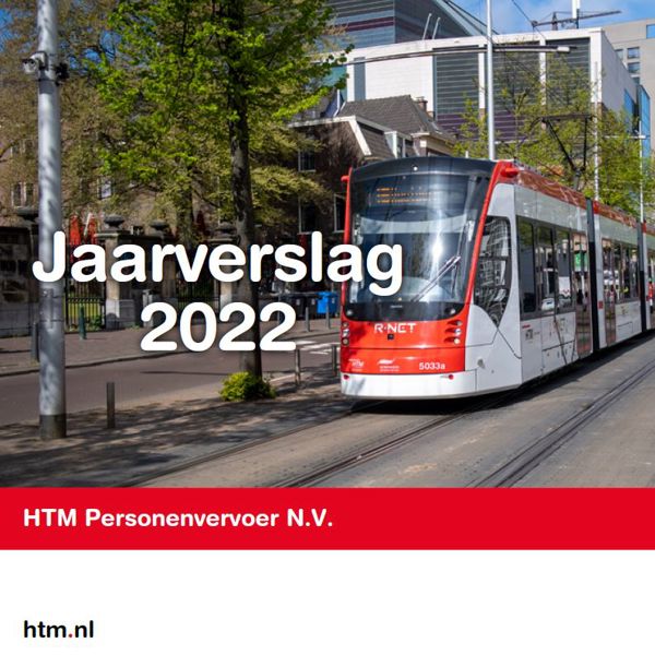 Jaarverslag 2022 HTM Tram en HTM bus rijden langs elkaar