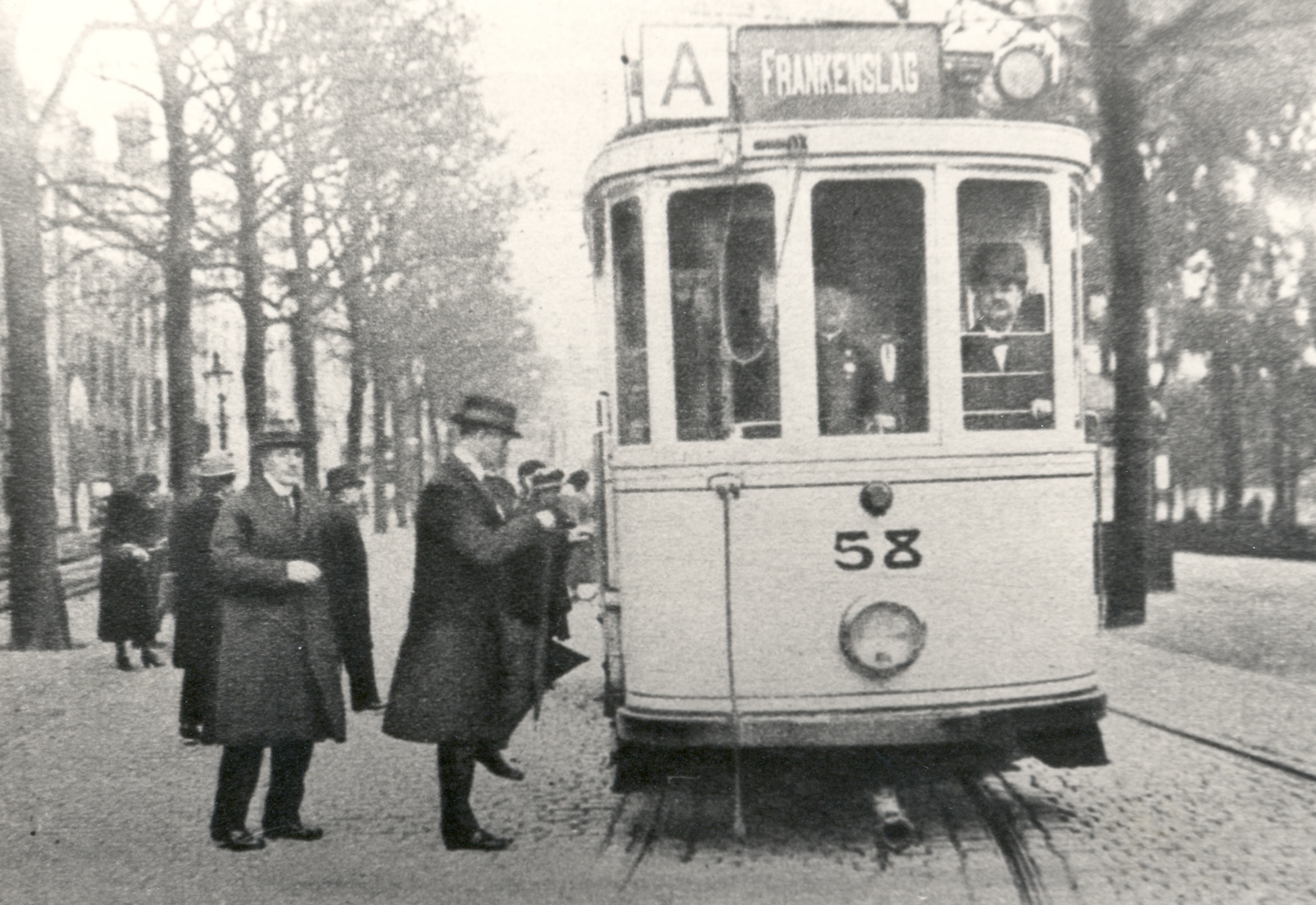 Lijn A Circa 1922 Vijverberg HTM