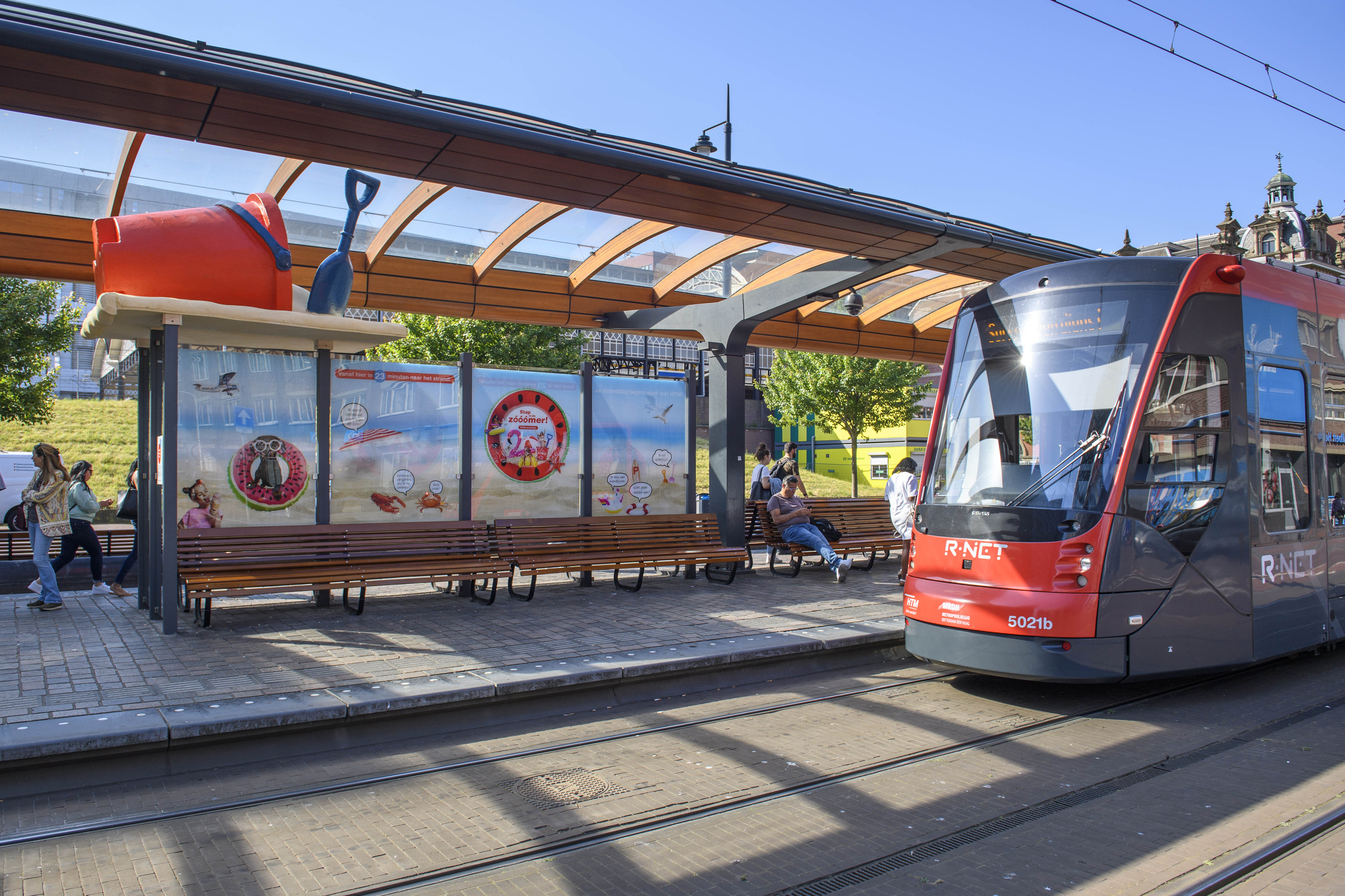 HTM Zooomerhalte bij Hollands Spoor