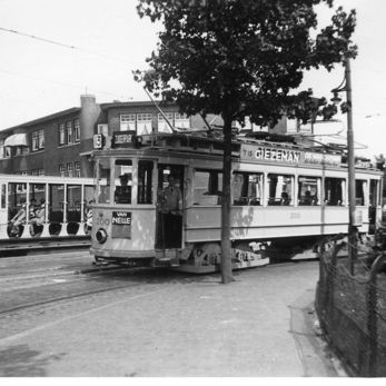 HTM tram in Augustus 1940 HTM tram in Augustus 1940