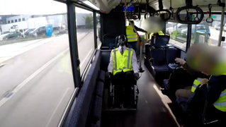 Rolstoel zitplaats test met dummy HTM Rolstoel zitplaats test met dummy HTM