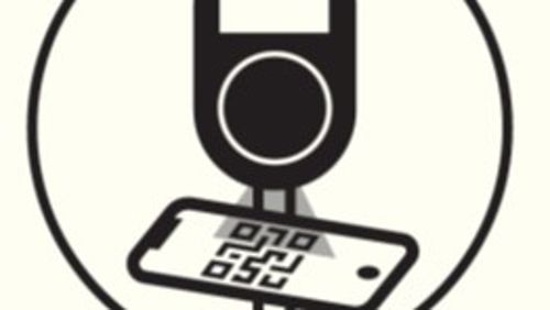 voorbeeld van QR-code scannen onder incheckapparaat voorbeeld van QR-code scannen onder incheckapparaat