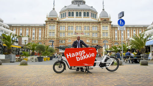 Haagsbakkie Bakfiets voor het Kurhaus Haagsbakkie Bakfiets voor het Kurhaus