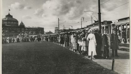Extreme Drukte Gev Deynootplein 1915 Extreme Drukte Gev Deynootplein 1915